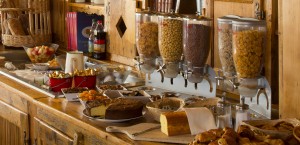 Hotel Carlina La Clusaz - breakfast buffet